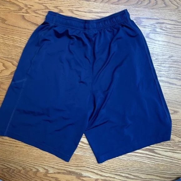 Under Armour Shorts - Size: S - Picture 4 of 4